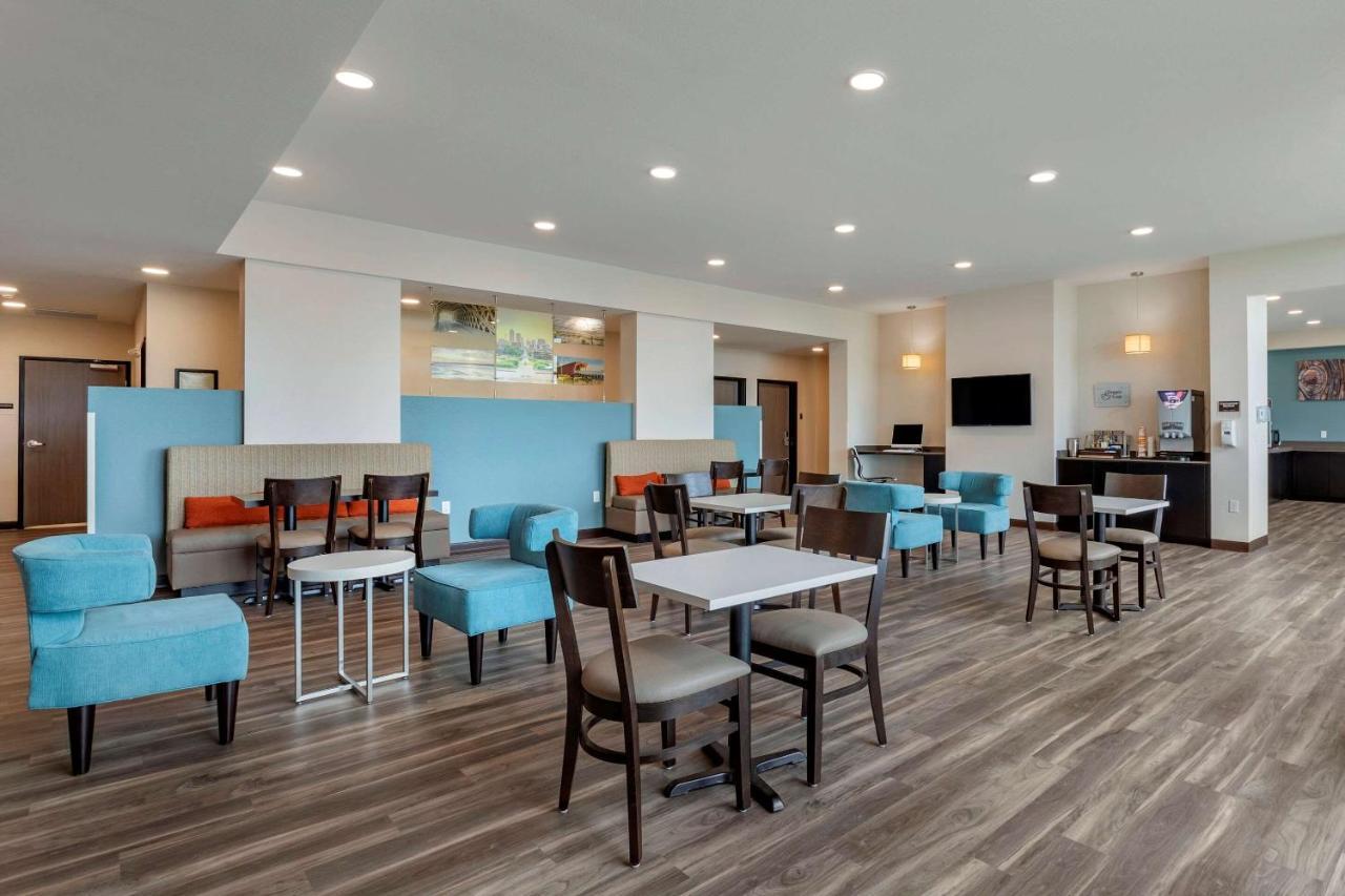 Mainstay Waukee-west Des Moines Hotel 2*